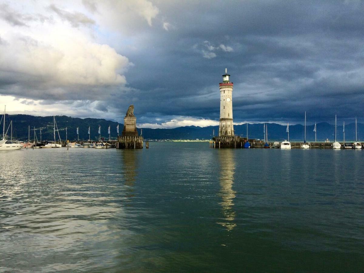 Modernes Am Bodensee *